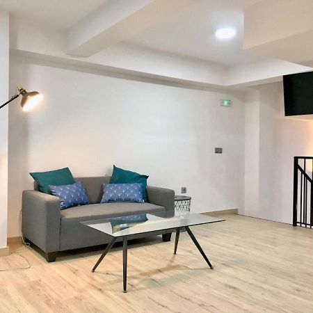 Modern & Spacious Apartment In Plaza De La Merced Malaga Exterior photo